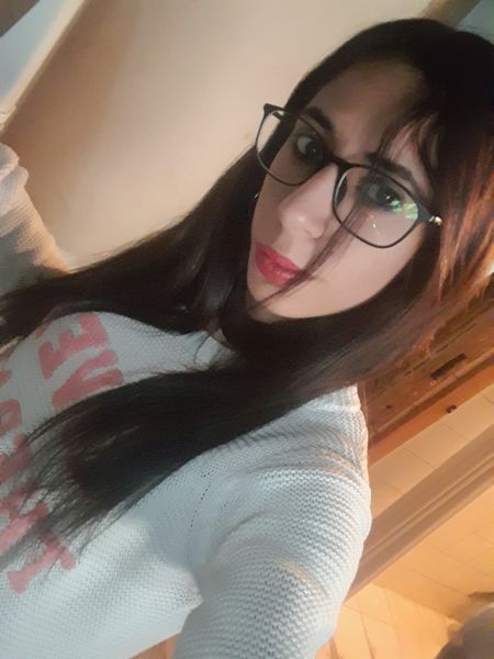 Me fascina conocerte y presentarme. Soy Gisselle, una escort de 26 años que es, sin duda, la chica más candente que has visto nunca. Conmigo te la pasarás riquísimo y te divertirás muchísimo, pues mi servicio es de primer nivel, tal cual como te lo mereces. Puedo ser la chica dulce de tus sueños o la puta caliente que te deje bien satisfecho. Tú lo decides.

Con mis servicios tendrás el mejor oral del que disfrutarás como nunca, tambien oral mutuo y además poder gozar de un sexo vaginal sin comparación que te hará volverá mí y una y otra vez. Mi trato de novia con los más ricos besos y los masajes más relajantes te harán conocer el cielo.

Hago cambio de roles y cumplo algunas fantasias.

Atiendo exclusivamente a caballeros maduros y de buena higiene.

Puedes elegir lugar de encuentro donde gozarás todo lo que te prometo a tu antojo. Puedo atenderte en el hotel de tu elección o a domicilio. Tan solo debes llamarme al 097380347 y agendaré tu cita para vernos cuanto antes. Cuento con increíbles promociones por las que podrás preguntar, cariño. Nos vemos pronto. Besos.

Hago salidas a Atlántida, Ciudad de la Costa, Pando y Parque del Plata.