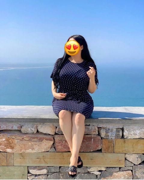 Sexy girl wanting to play and have a great time make you happy with a very very special massage, I hope you do not hesitate, you will enjoy my sweetness, passion and elegance and seduction to be able to disconnect from your hard day of work and be ab